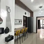 아파트 Sea Breeze Retreat - Comfort In The Heart Of *