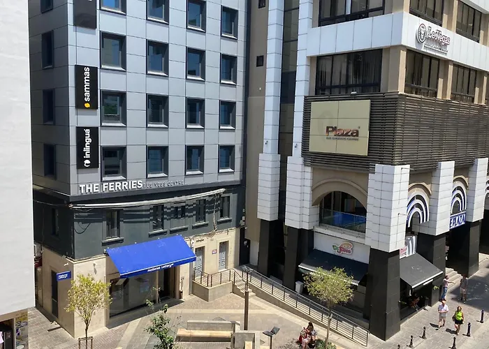 Sea Breeze Retreat - Comfort In The Heart Of