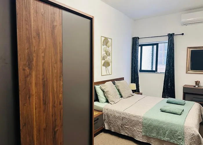 Sea Breeze Retreat - Comfort In The Heart Of * Σλιέμα