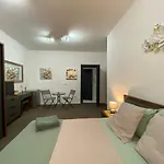 Sea Breeze Retreat - Comfort In The Heart Of Appartamento *
