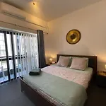 Sea Breeze Retreat - Comfort In The Heart Of Σλιέμα