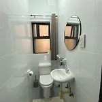Sea Breeze Retreat - Comfort In The Heart Of Appartamento