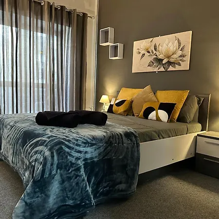 Apartman Sea Breeze Retreat - Comfort In The Heart Of *