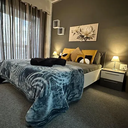 Sea Breeze Retreat - Comfort Apartments In The Heart Of Sliema *