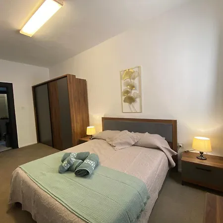Sea Breeze Retreat - Comfort In The Heart Of * סליאמה
