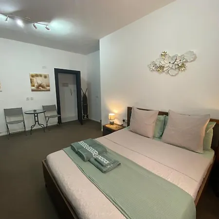 Sea Breeze Retreat - Comfort In The Heart Of Apartment