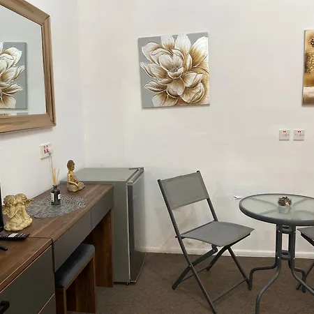 Sea Breeze Retreat - Comfort In The Heart Of