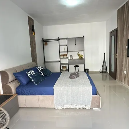 Sea Breeze Retreat - Comfort In The Heart Of Apartment