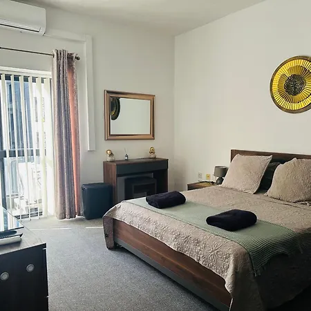 Sea Breeze Retreat - Comfort In The Heart Of * סליאמה