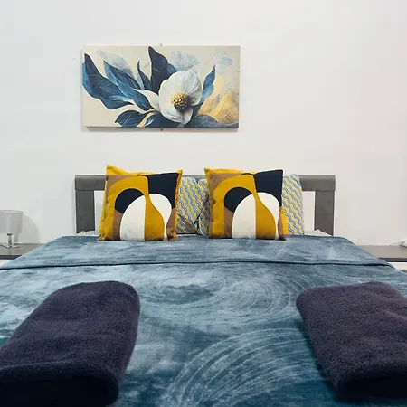 Sea Breeze Retreat - Comfort In The Heart Of Apartment Sliema