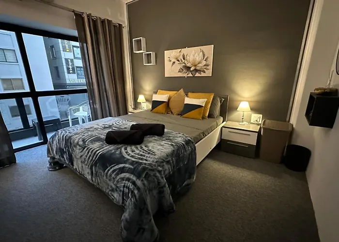 Sea Breeze Retreat - Comfort In The Heart Of 아파트 *