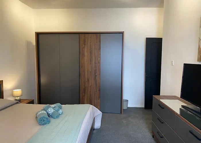 아파트 Sea Breeze Retreat - Comfort In The Heart Of 슬리에마