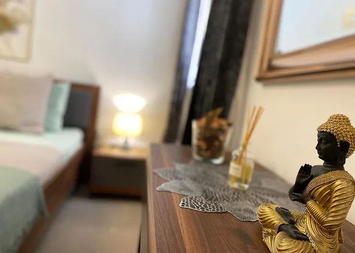 아파트 Sea Breeze Retreat - Comfort In The Heart Of 슬리에마