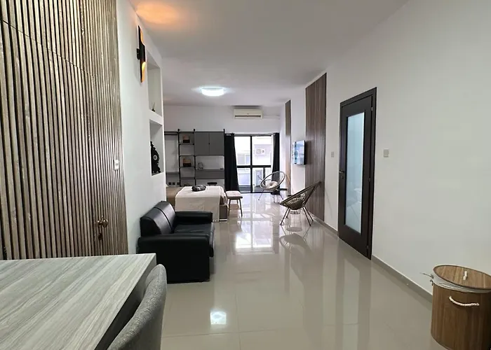 Sea Breeze Retreat - Comfort In The Heart Of * 슬리에마