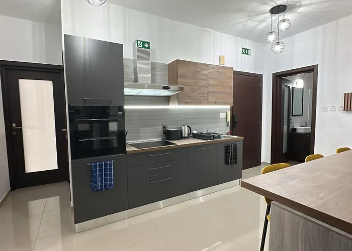 Sea Breeze Retreat - Comfort In The Heart Of