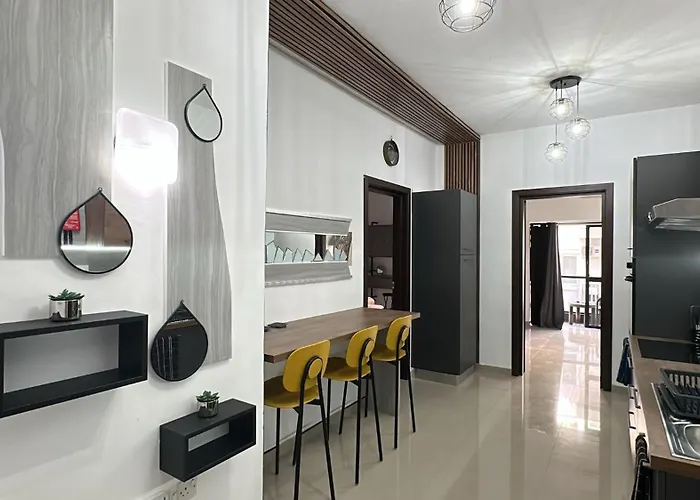 아파트 Sea Breeze Retreat - Comfort In The Heart Of *