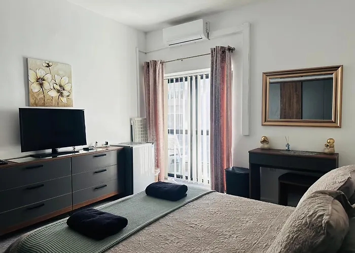 Sea Breeze Retreat - Comfort In The Heart Of 아파트 *