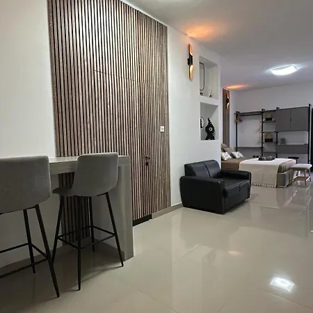 Appartement Sea Breeze Retreat - Comfort In The Heart Of *