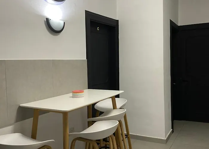 Sea Breeze Retreat - Comfort In The Heart Of Apartment Sliema