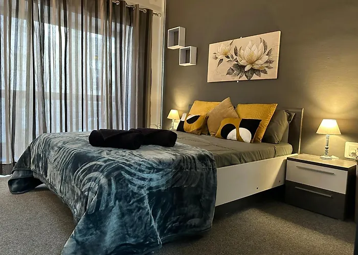 Apartment Sea Breeze Retreat - Comfort In The Heart Of *