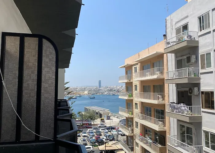 Sea Breeze Retreat - Comfort In The Heart Of Apartment