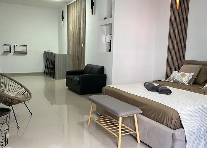 Sea Breeze Retreat - Comfort In The Heart Of Sliema