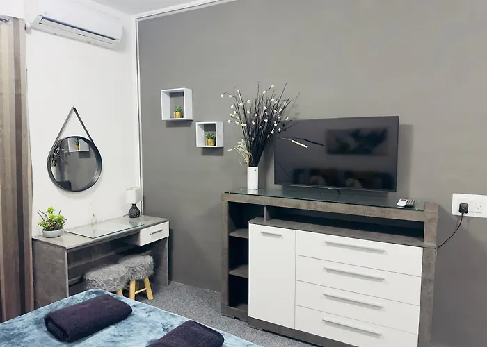 Sea Breeze Retreat - Comfort In The Heart Of Sliema